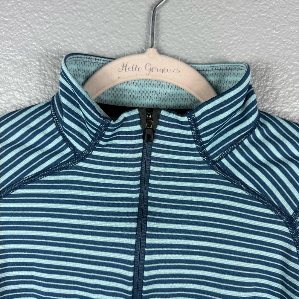 Patagonia Men’s Striped Blue Lightweight Layer Collared 3/4 Zip Activewear Small - Picture 4 of 11